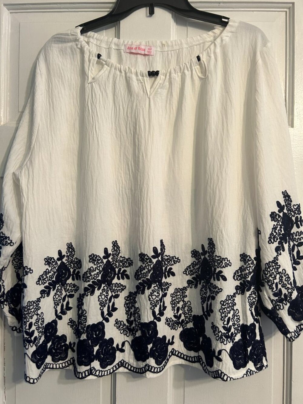 ANA & ROSE Women's Peasant-style Top - Picture 3 of 3